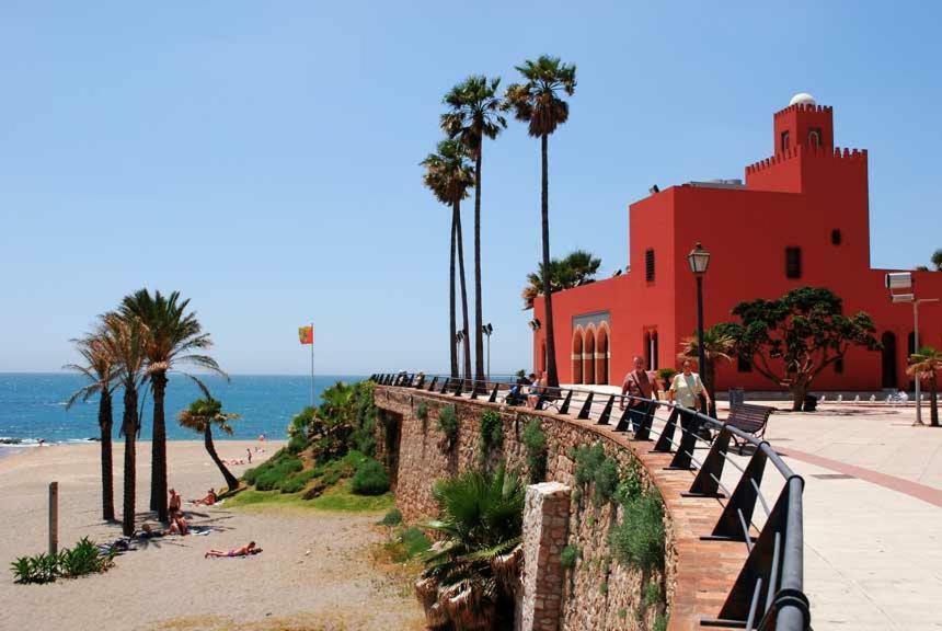Minerva Holiday بينالماذينا المظهر الخارجي الصورة